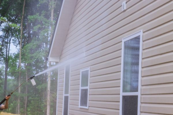 Cost of Exterior House Cleaning in De Pere