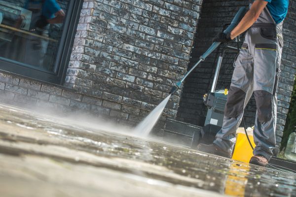 Cost of Power Cleaning in De Pere