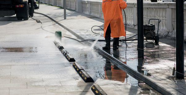 Cost of Parking Lot Pressure Washing in De Pere