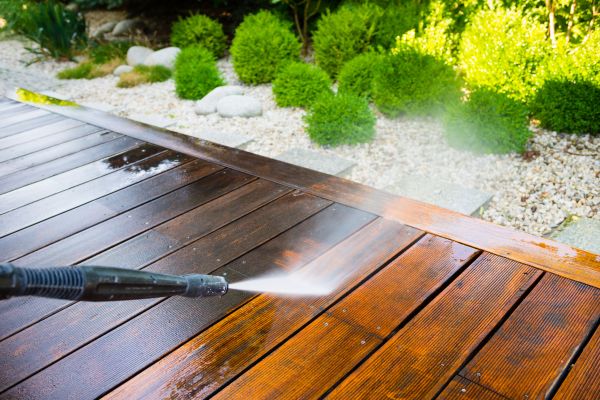 Cost of Deck Cleaning in De Pere